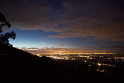 Melbourne Night View from Dandenong Bonzaview B&B