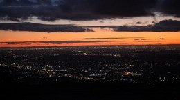 Melbourne Night View from Dandenong Bonzaview B&B